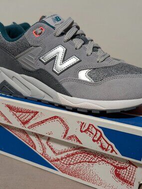 New Balance 580 Elite Edition Running Shoes Women's Size 9